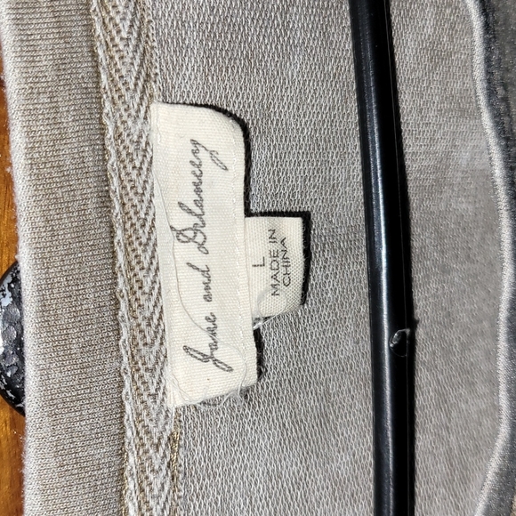 💚Womens large green top. Jane and Delancey.💚 - Picture 4 of 9